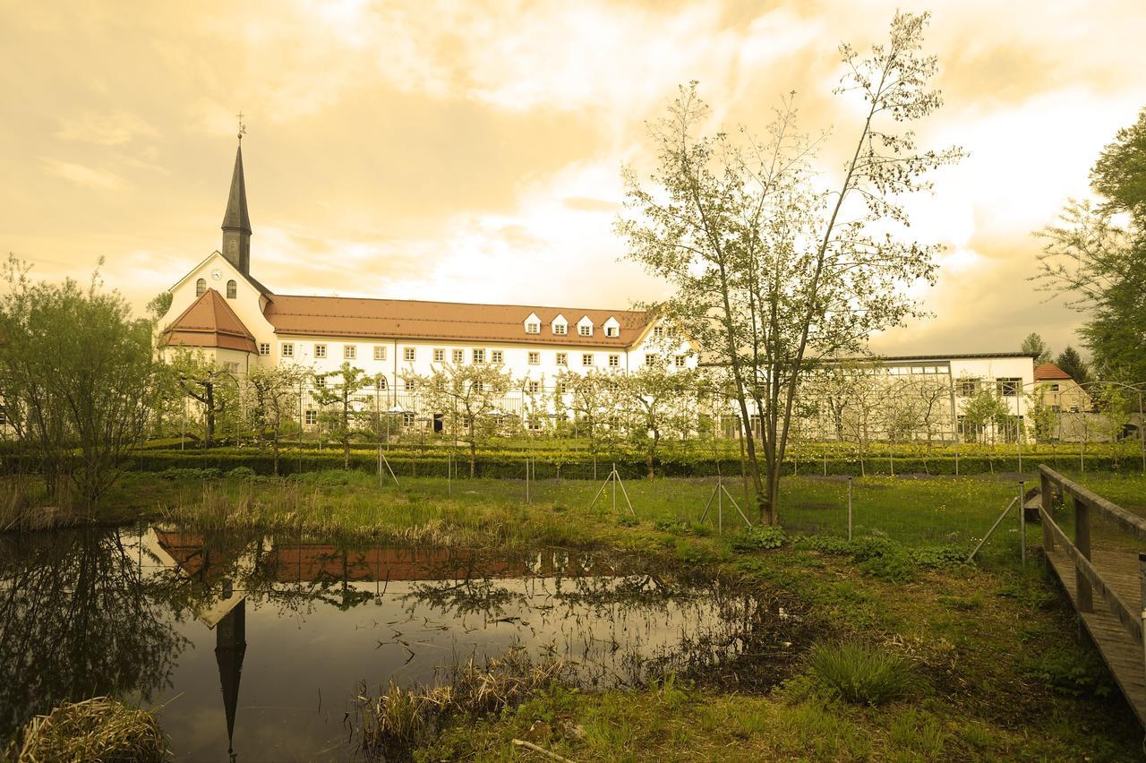 Kapuzinerhof Seminar- Und Kongresshotel 라우펜 외부 사진